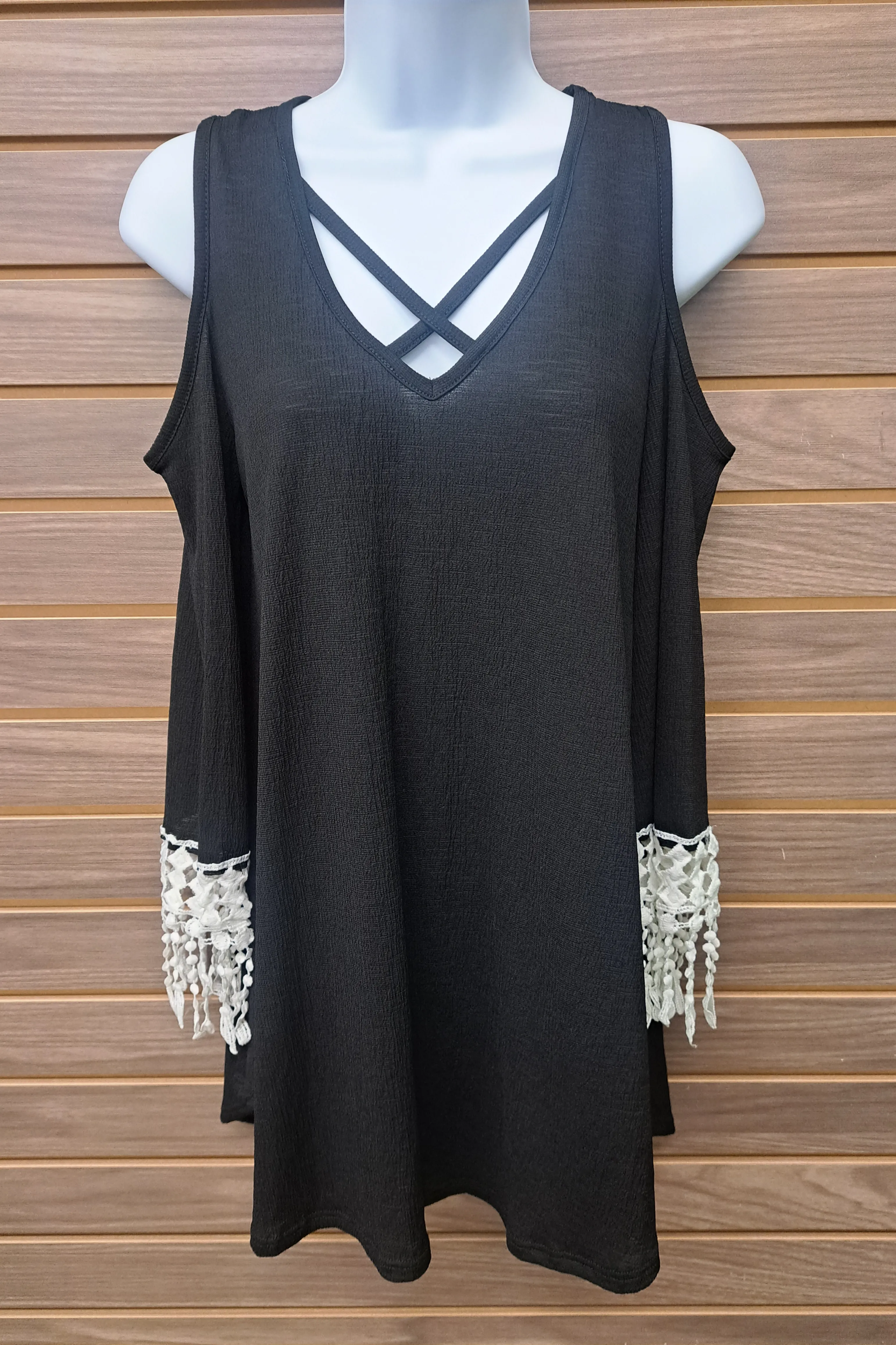 Black tunic cold shoulder lace sleeve cage frnt