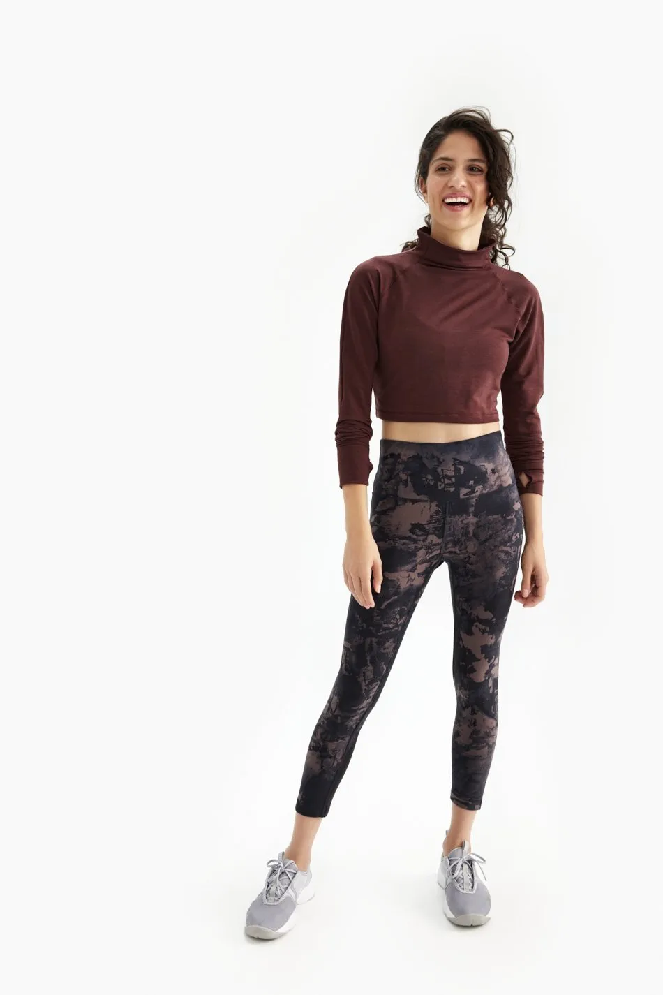 CRESCENT CROP LONG SLEEVE TOP