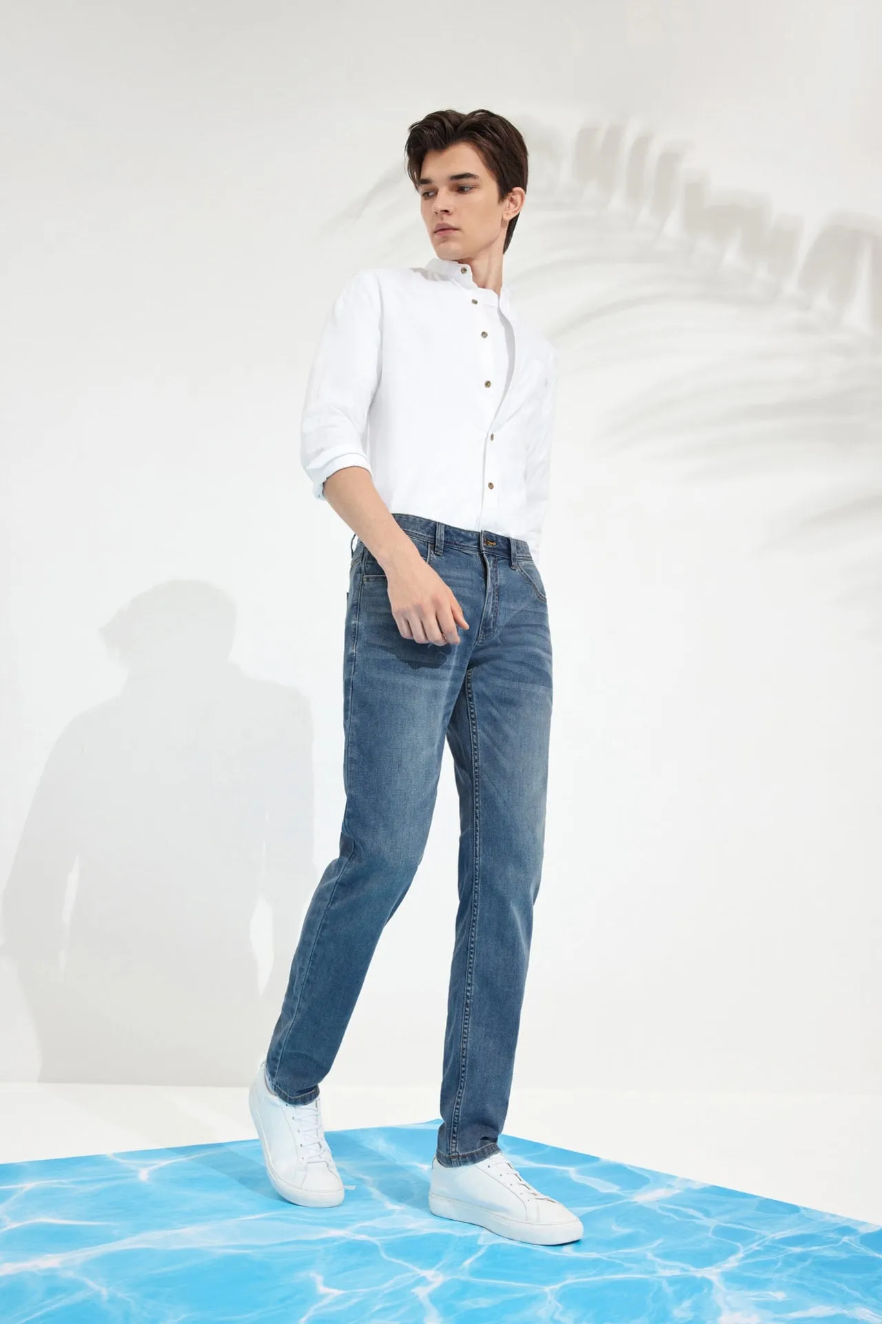 Soft Cotton Rich Stretch Jeans in Slim Tapered Fit