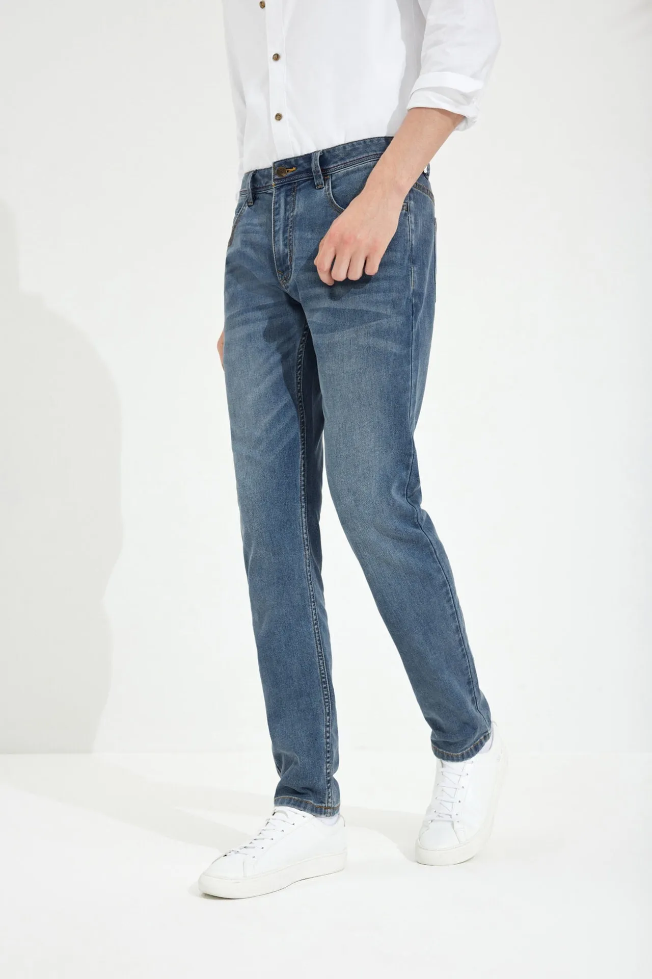 Soft Cotton Rich Stretch Jeans in Slim Tapered Fit